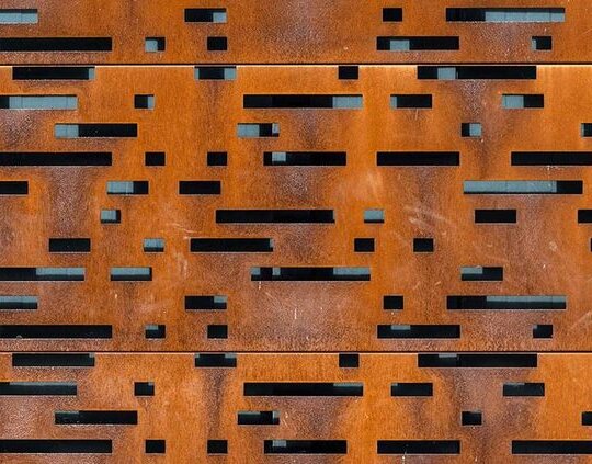 Perforeeritud Corten-terasest plaadid
