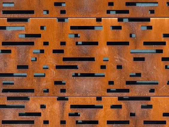Perforeeritud Corten-terasest lehed