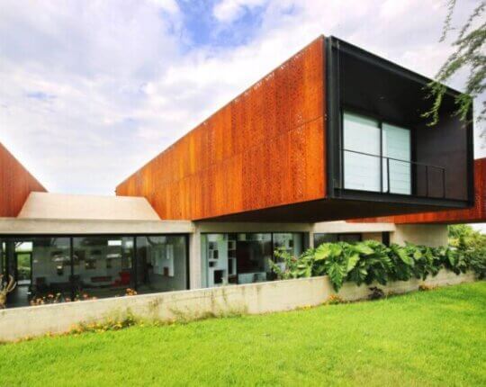 Perforeeritud Corten-teras fassaadiviimistluses